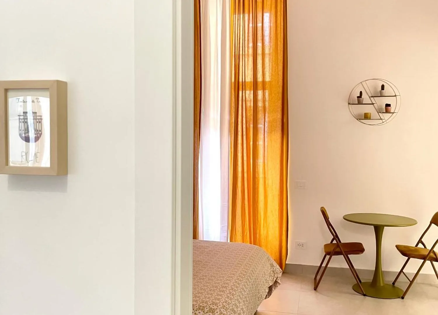 Bed & Breakfast Rch Roman Central House  Rome